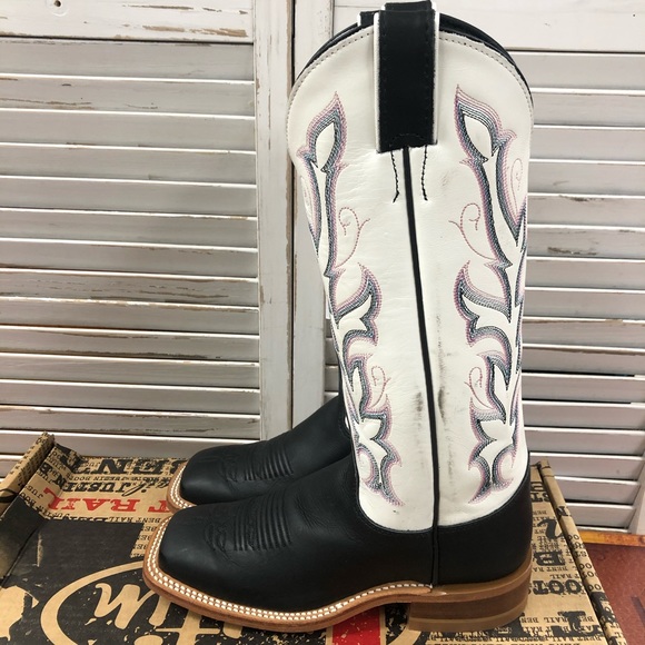 Ladies Justin Square Toe Cowgirl Boot - Picture 1 of 4